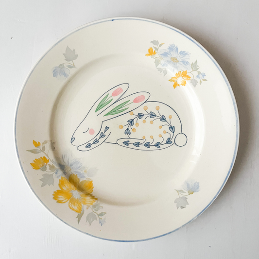 Bordje met slapend konijntje